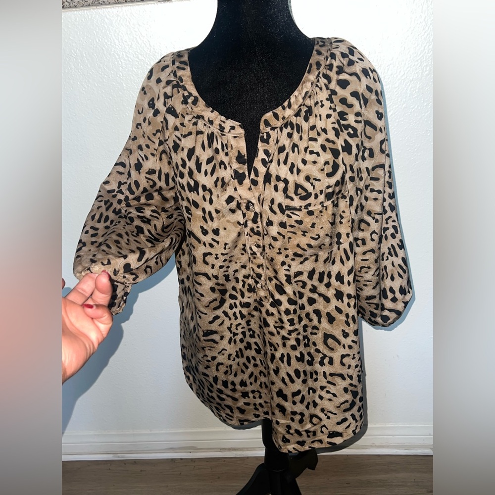 LOFT Leopard Print 3/4 Sleeve Business Casual Career Top Sz 8